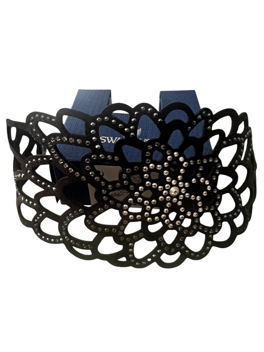 NIB Swarovski Belle Romantic Floral Filigree Laser-cut Black Bracelet - 10cm - Picture 3 of 11